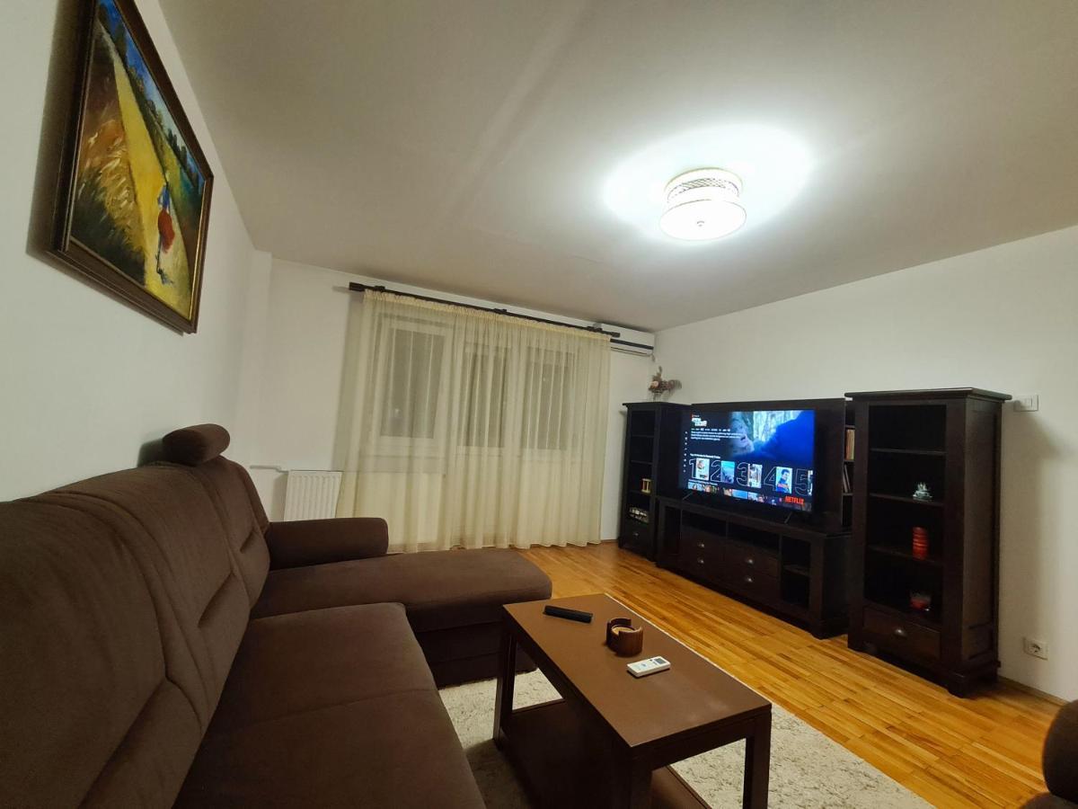 Clasic Apartment Nufarul Oradea Bagian luar foto