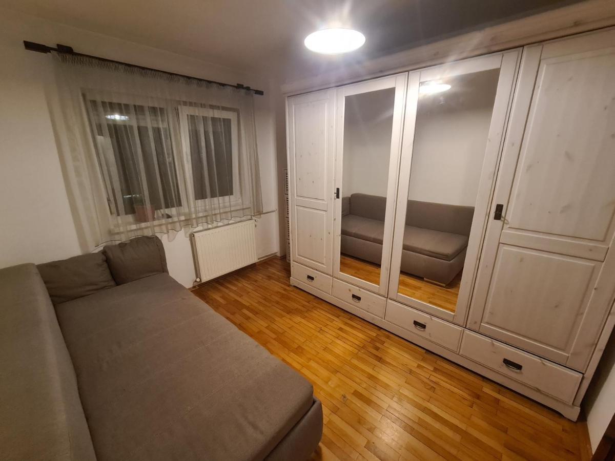 Clasic Apartment Nufarul Oradea Bagian luar foto