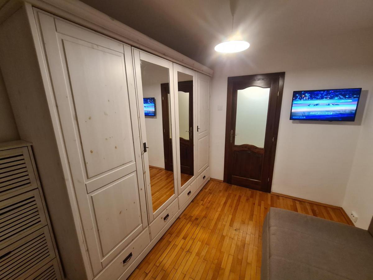 Clasic Apartment Nufarul Oradea Bagian luar foto
