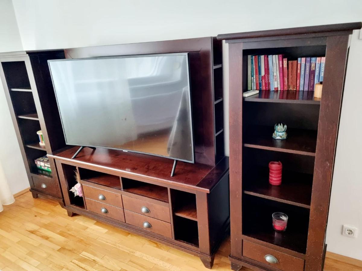 Clasic Apartment Nufarul Oradea Bagian luar foto
