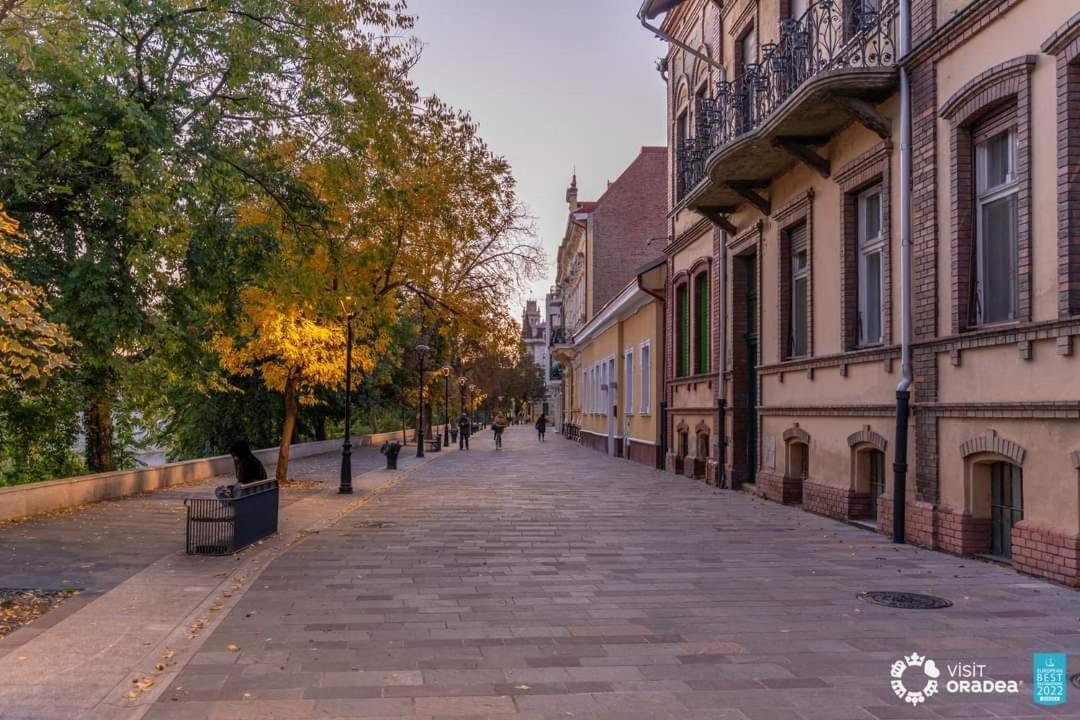 Clasic Apartment Nufarul Oradea Bagian luar foto