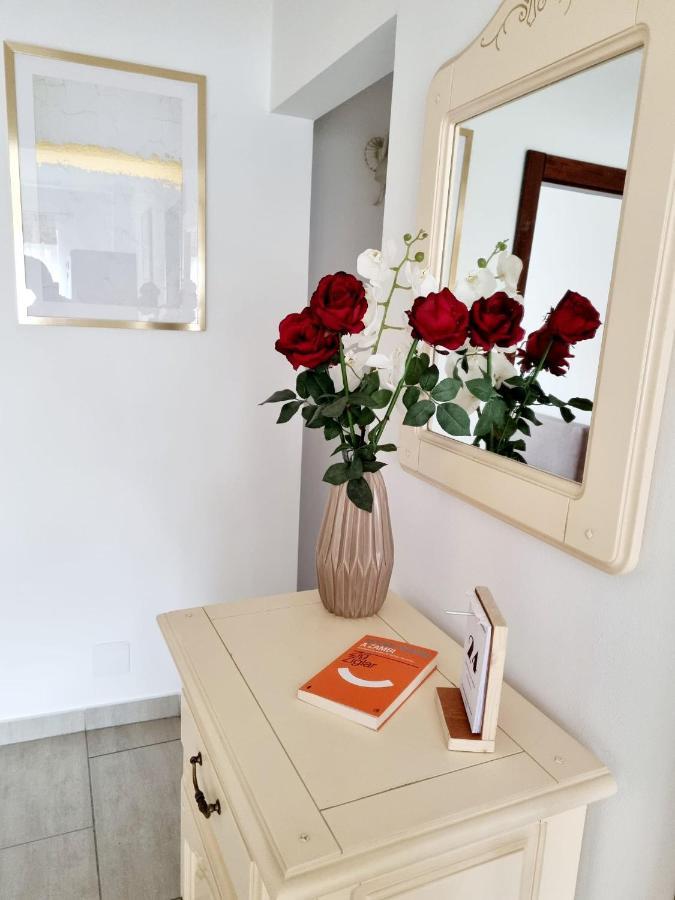 Clasic Apartment Nufarul Oradea Bagian luar foto